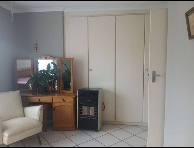 2 BEDROOM TOWNHOUSE FOR SALE IN ALBERTSDAL